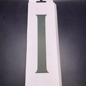 APPLE AUTHENTIQUE APPLE WATCH CYPRÈS BOUCLE SOLO TAILLE 5 (41 MM) - CYPRÈS - Photo 1 sur 5