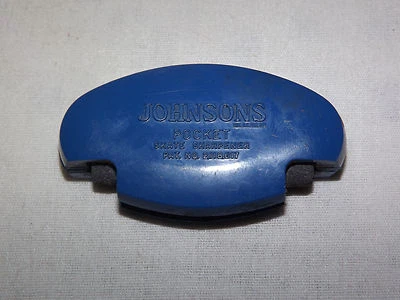 ВИНТАЖНЫЙ 1930-40-Х ГОДОВ КОНЬКОВ JOHNSONS СИНИЙ КАРМАН КОНЬКОВ ТОЧИЛКА - Изображение 1 из 4