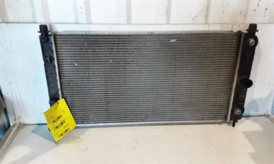 Radiador Chevy Malibu 2008-2012 2.4L 3.6L - Imagem 1 de 4