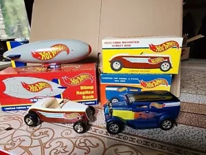 Hot Wheels Eastwood Automobilia Collection 3 in total Blimp ford Roadster panel - Picture 1 of 7