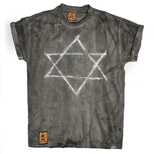 Handmade Castum Art T-Shirt mit STERN. Tolles Geschenk. Einzigartiges Detail im Kleiderschrank. - Bild 1 von 1