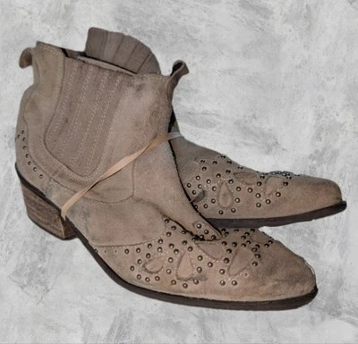 Heels Amuse Society x Matisse Backstage Suede Leather Shoes – Size 6 Low  - Image 1 of 2