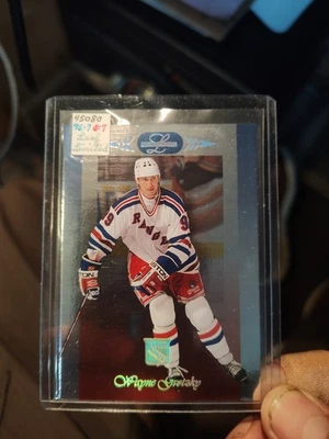 Wayne Gretzky 1996-97 Leaf Limited #7 - New York Rangers  Foto 1 de 2