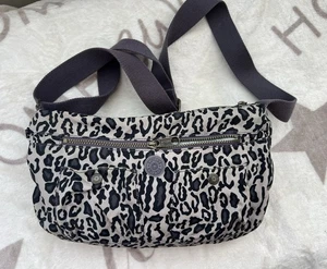 Kipling Umhängetasche Leo 34x18x10cm - Bild 1 von 9
