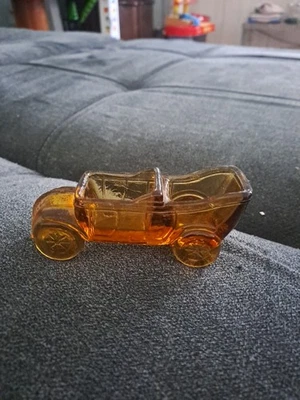 Salière Saleron Ancien Forme Voiture Verre Verrerie Vallerysthal Art Déco  - Photo 1/4