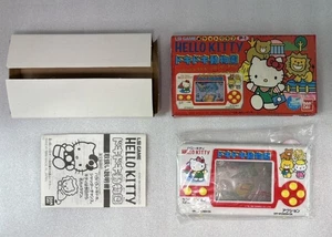 Bandai Hello Kitty Dokidoki Doubutsu-en LCD Portátil De Colección Japón Nuevo Sin Usar - Imagen 1 de 3