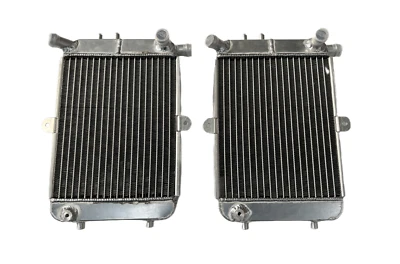 Radiadores auxiliares para Audi A4 RS4 B7 8EC/8ED Quattro 4,2 L 2005-2008 8E0121212H Foto 1 de 4