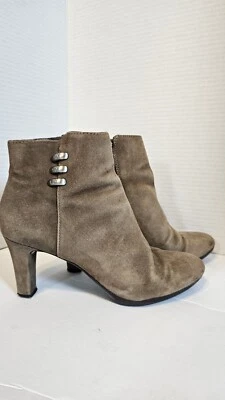 ANNE KLEIN Sz 6 1/2 M "SONDRA" Tan Suede Heeled Ankle Booties  - Image 1 of 4