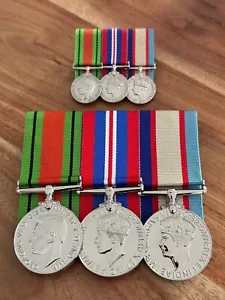 WW2 Defence, 1939-45 War and 1939-45 Australian Service Medal Set + Mini With Ba - Foto 1 di 4