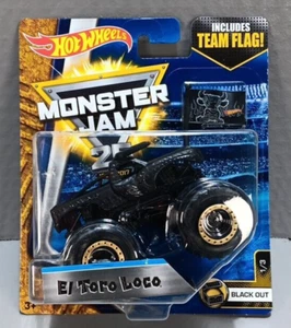 Hot Wheels Monster Jam 2017 1:64 Blackout El Toro Loco With Flag - Picture 1 of 3