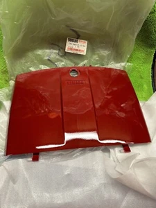Yamaha Ca50 / sh50 glove box lid nos - Picture 1 of 3