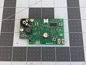 Honeywell Water Heater Gas Valve Board 50037703-003 WV8840A1000 1050 1109 1404 - Picture 1 of 2