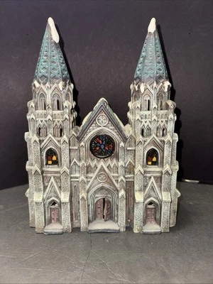 Canterbury Lane Iglesia Santa Banco de Trabajo Colección Iluminado Casa de Pueblo Navidad Foto 1 de 4