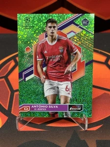 2022-23 Topps Finest Antonio Silva RC Green Speckle Refractor SP /125 SL Benfica - Bild 1 von 2