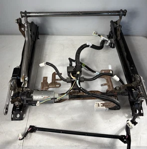 2007 Toyota Highlander  Power Seat Track Front Driver Left - Bild 1 von 7