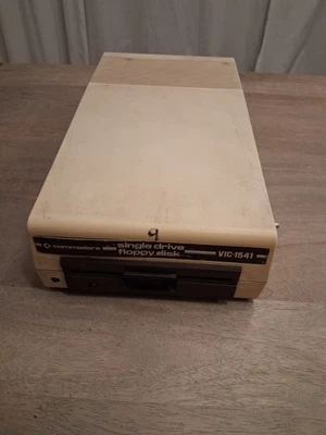 Commodore VIC-1541 5.25" Floppy Disk Drive For Vic20 - For Parts Or Not Working - Image 1 of 4