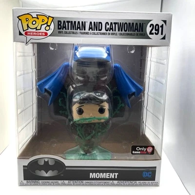 Funko Pop! Moments: DC Universe - Batman y Catwoman #291 - Exclusivo de GameStop Foto 1 de 4