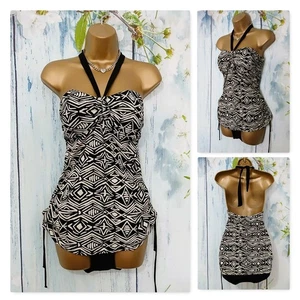PEACOCKS SWIMSUIT SIZE 18, Black & White Geometric Control Swim Costume - Picture 1 of 8