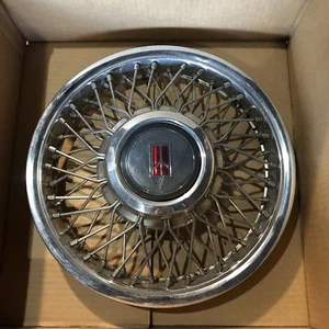 Oldsmobile OEM Wheel Hub Cap Chrome 576415 - Picture 1 of 4