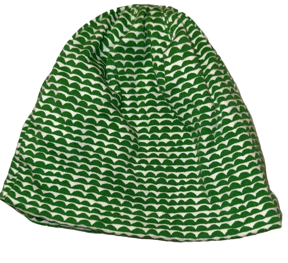 MARIMEKKO NEWBORN BABY Beanie Hat / Green & White GUC 100% Cotton / Scalloped - Image 1 of 3