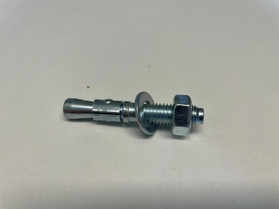 100 Chevilles / goujons d'ancrage acier  M8x50 me - Photo 1/1