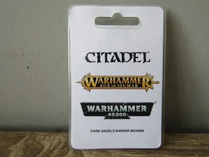 WARHAMMER 40K - SPACE MARINE DARK ANGELS BANNER BEARER FINECAST NISB RARE - Picture 1 of 3