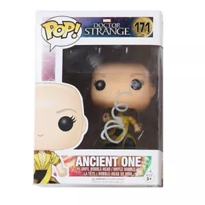 Tilda Swinton ha firmato Marvel Doctor Strange Ancient One Funko Pop! ACOA - Foto 1 di 4