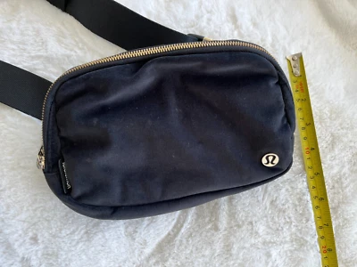 Lululemon Everywhere Velour Belt Bag 1L Gold Hardware PreOwned - Image 1 of 4
