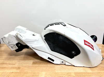 Aprillia RSV4 Tuono 2011-2015 genuino OEM blanco tanque de combustible de gasolina B045343 Foto 1 de 4