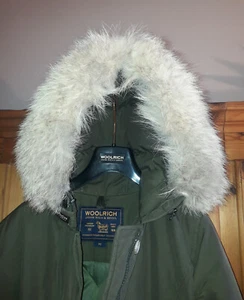 Woolrich Arctic Parka aus Ramar Cloth mit abnehmbarem Pelzbesatz Dark Green - Bild 1 von 11