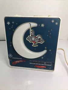 VINTAGE GE Safety Nite Lite AM FM Radio Nitey Lite Mouse Non Illuminato Leggi - Foto 1 di 4