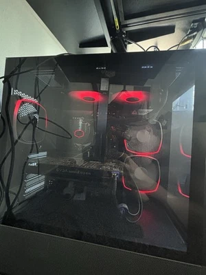 PC Gaming – AMD Ryzen 7 7700X / GTX 1070 / Gigabyte B650 Gaming X AX V2 / 32GB Foto 1 de 4