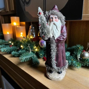 10" Ragon House Red Belsnickle mit Gold Lametta Weihnachtsmann mit Baum Weihnachtsdeko - Bild 1 von 5
