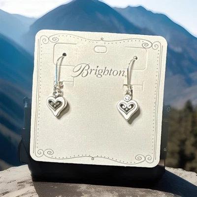 Brincos Brighton Alcazar Pequenos Esmalte Branco Lista de Acentos $46 Novo com etiquetas Raro Encontrado! - Imagem 1 de 2