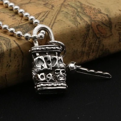 Candado Calavera Plata 925 y Llave Colgante Gótico Motociclista Punk Rock Dije Pesado NUEVO Foto 1 de 4