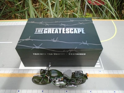 MOTO CORGI ESCALA 1/12 TRIUMPH TR6 STEVE MCQUEEN EL GRAN ESCAPE Foto 1 de 4