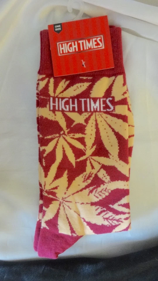New HIGH TIMES Crew Socks Marijuana Weed Cannabis One Size - Image 1 of 1