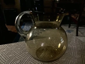 Klar Bernstein großer Krug mundgeblasen 10 cm hoch und 8 cm breit  - Bild 1 von 4