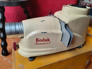 Kodak Kodaslide Projector Model 1 1937 VINTAGE ANTIQUE SLIDE Does light up
