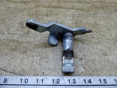 Yamaha XS400 Y262-2 1981. eje pivote freno trasero Foto 1 de 4