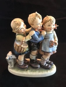 Hummel Figurine 369 - Follow The Leader TMK 4 - Picture 1 of 6