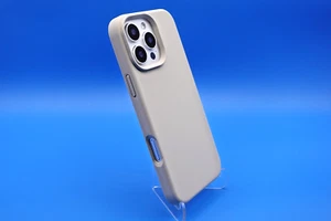 Custodia Gonez 3 in 1 silicone Magsafe iPhone 16 Pro Max - pietra - Foto 1 di 8