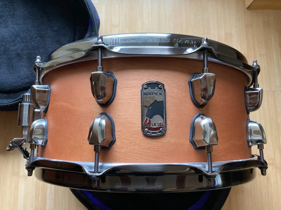 Mapex Black Panther Heartbreaker Snare Drum 14"x6" Mahagoni (wie neu) mit Tasche - Bild 1 von 4