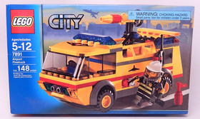 Lego 7891 Airport Fire Truck Town City Fire NIB 100% Complete