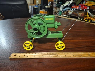 Ertl John Deere Model E Tractor 1/6 Die Cast Model E Gasoline Engine Model - Image 1 of 4
