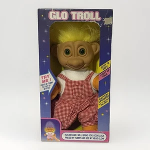 Vintage 1992 Glo Troll Doll Yellow Hair Eyes Light Up Green For Good Luck Works - Picture 1 of 2