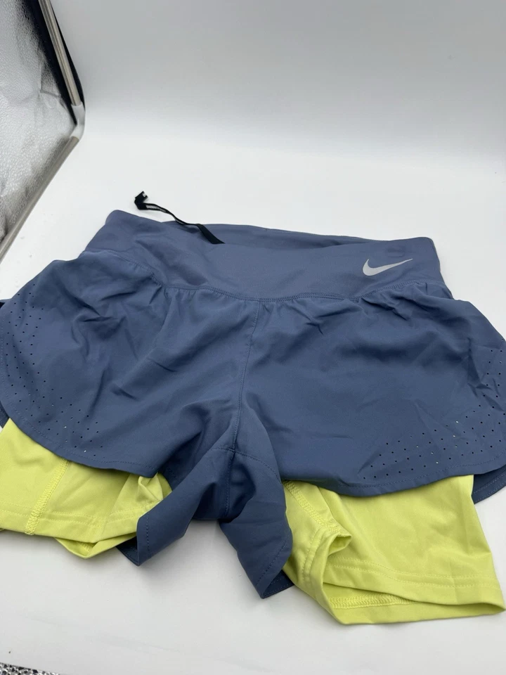 Шорты беговые женские Nike Flex Eclipse 2 в 1 розовые и темно-синие размер M AQ5420 - Изображение 1 из 4