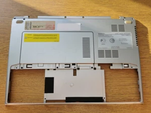 Custodia porta inferiore base inferiore originale Sony Vaio SVT11 / SVT111 serie - Foto 1 di 11