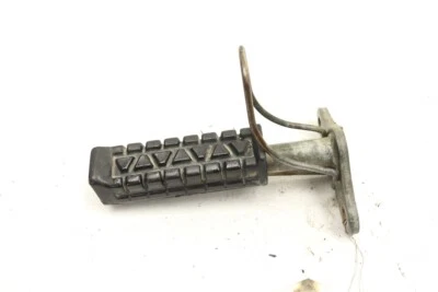 Clavija derecha Yamaha Champ 100 88 pies 55X-27421-01-00 37250 Foto 1 de 3