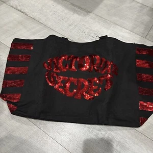 Victoria's Secret Tragetasche/Weekender schwarz mit roten Lippen Pailletten Bling Kuss Neu mit Etikett - Bild 1 von 4